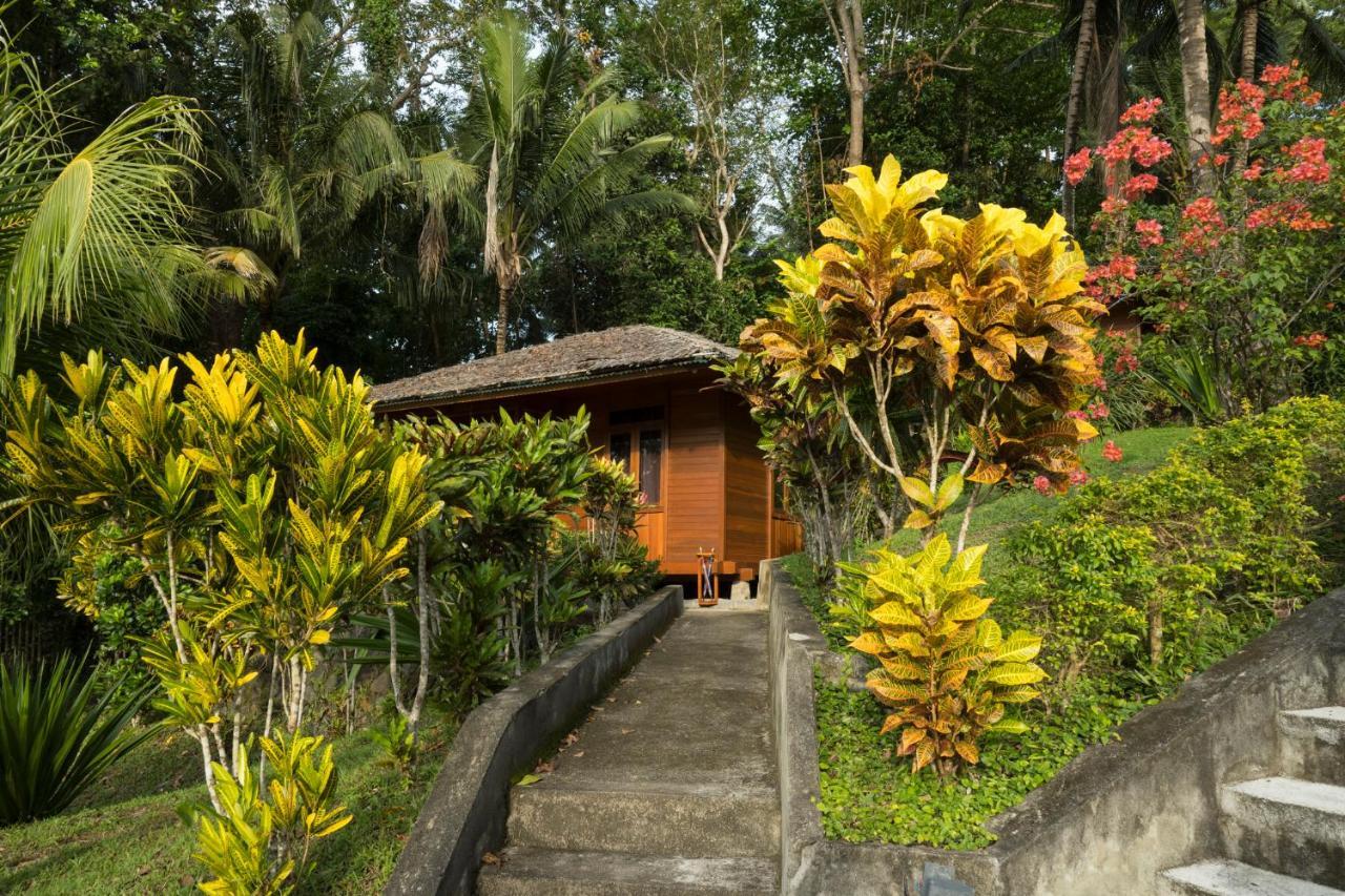 K2 Lembeh Dive Resort Bitung Exterior foto